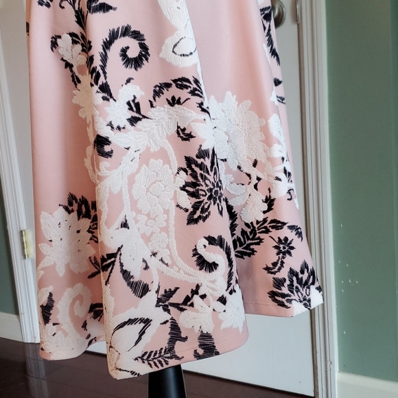 Trixxi Light Pink Floral Print Dress - Picture 5 of 7